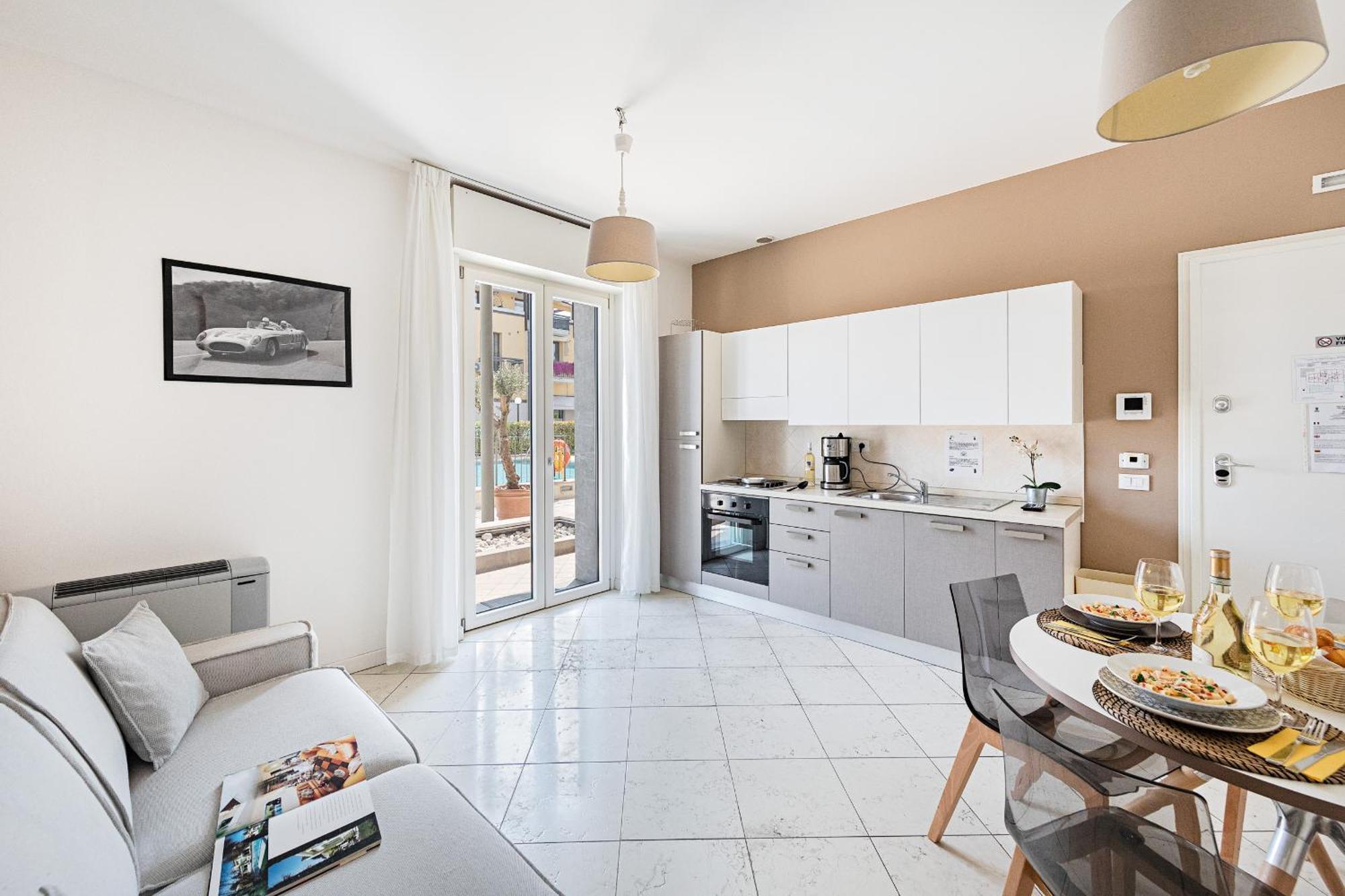 Residenza Miralago II By Wonderful Italy Desenzano del Garda Exteriör bild
