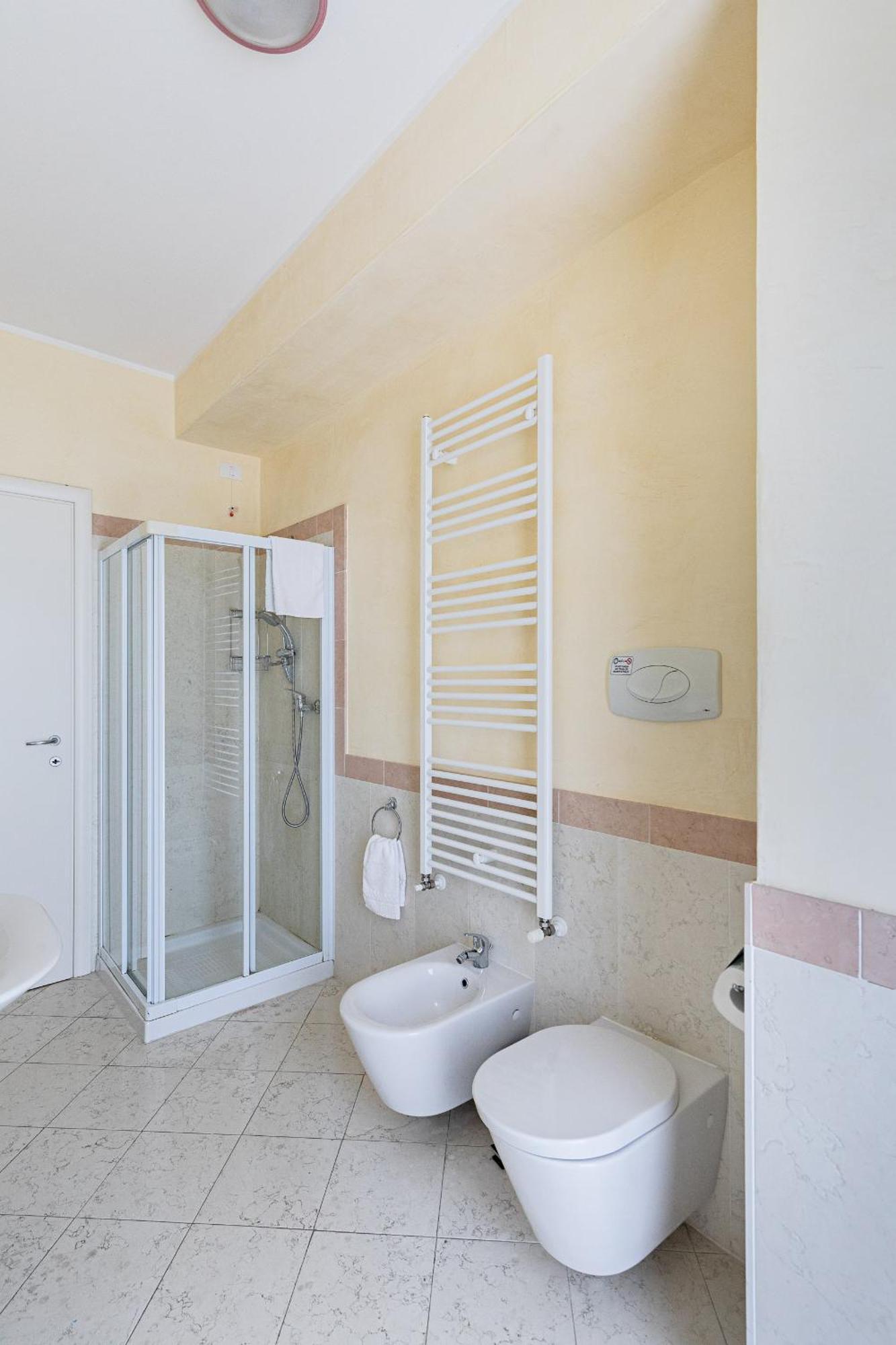 Residenza Miralago II By Wonderful Italy Desenzano del Garda Exteriör bild