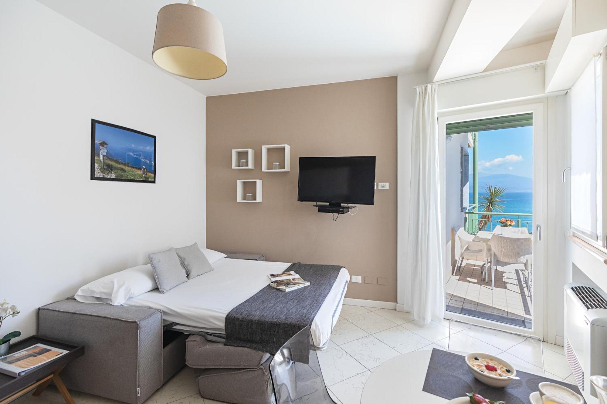Residenza Miralago II By Wonderful Italy Desenzano del Garda Exteriör bild