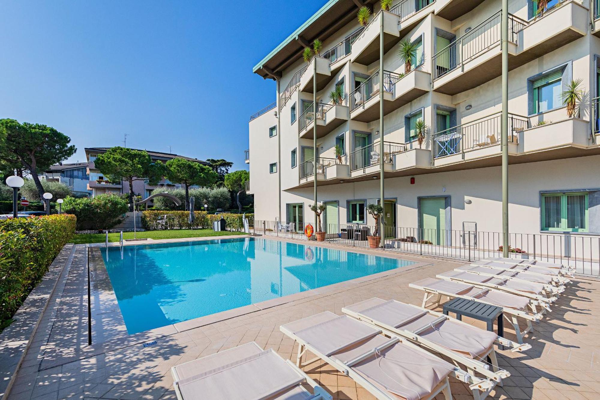 Residenza Miralago II By Wonderful Italy Desenzano del Garda Exteriör bild